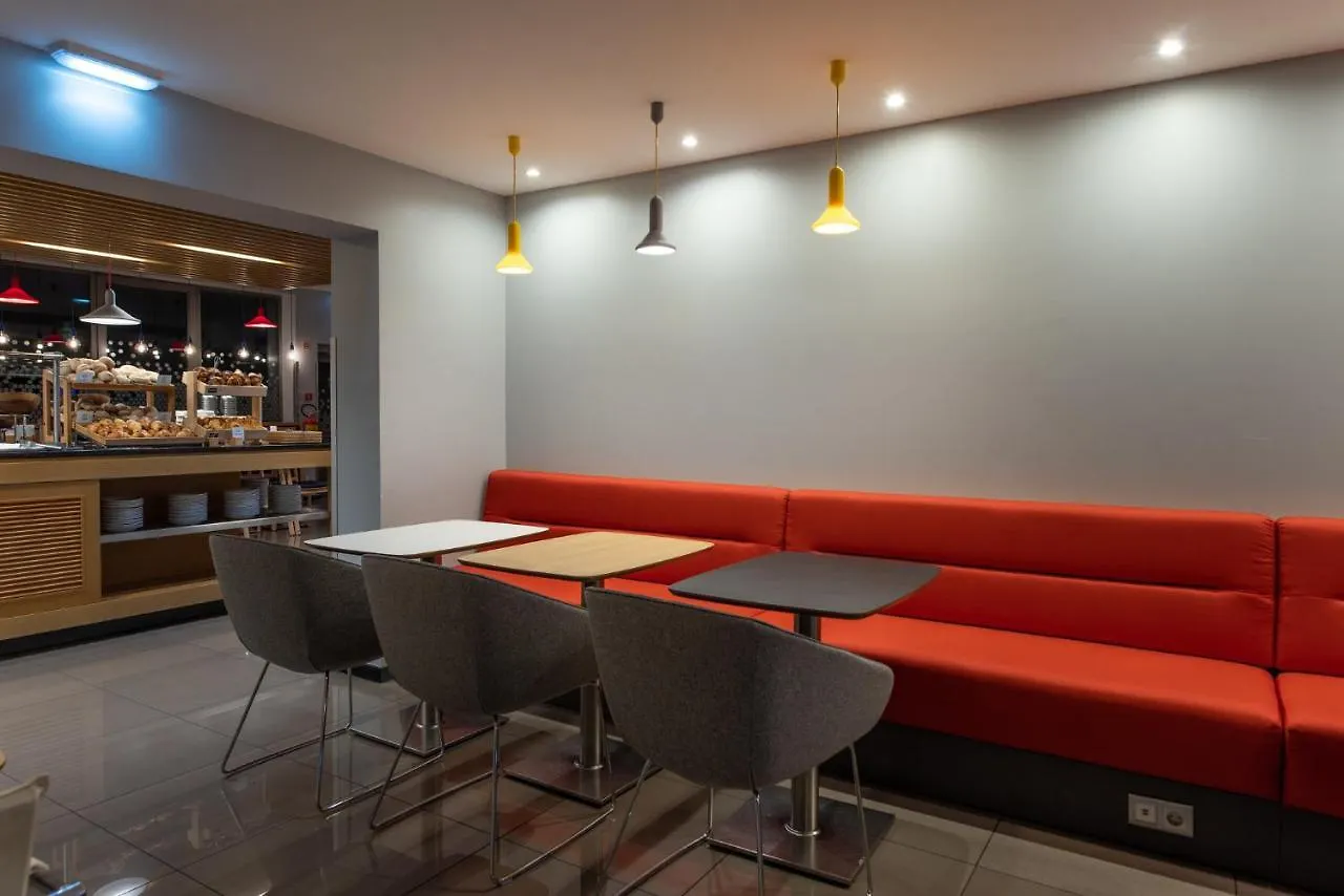 Hotel Holiday Inn Express Lisbon Airport By Ihg Portela