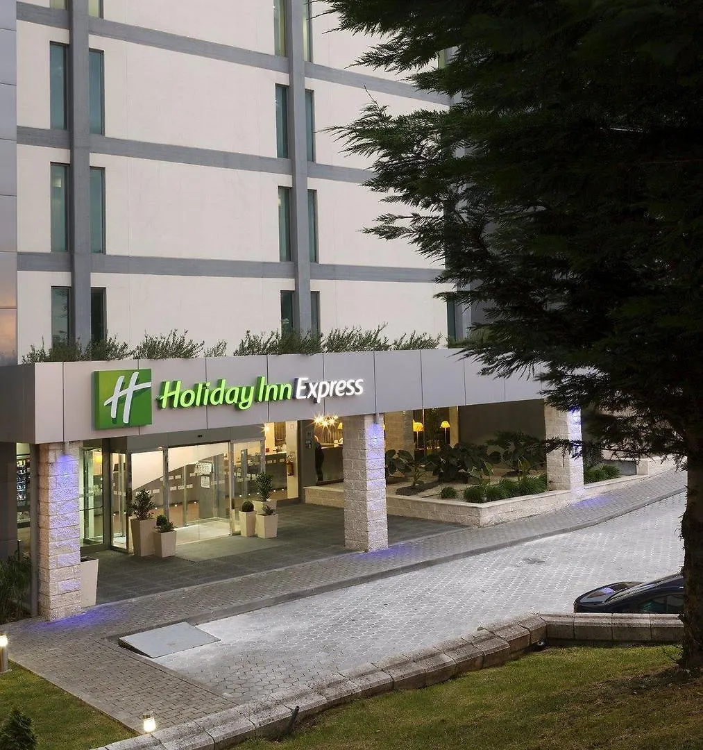 *** Hotel Holiday Inn Express Lisbon Airport By Ihg Portela  Portugalia