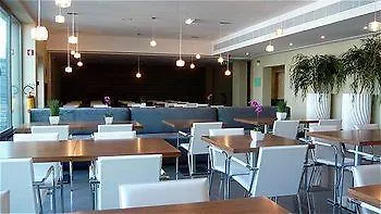 Holiday Inn Express Lisbon Airport By Ihg Portela  Hotel