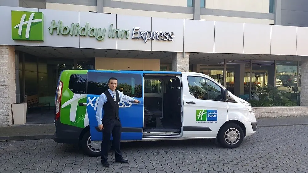 *** Hotel Holiday Inn Express Lisbon Airport By Ihg Portela  Portugalia