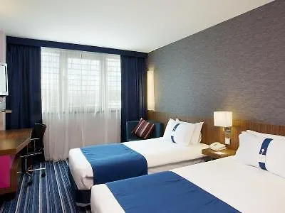 Holiday Inn Express Lisbon Airport By Ihg Portela  Hotel Portela (Loures)