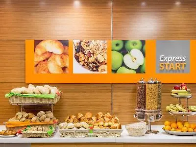 Hotel Holiday Inn Express Lisbon Airport By Ihg Portela