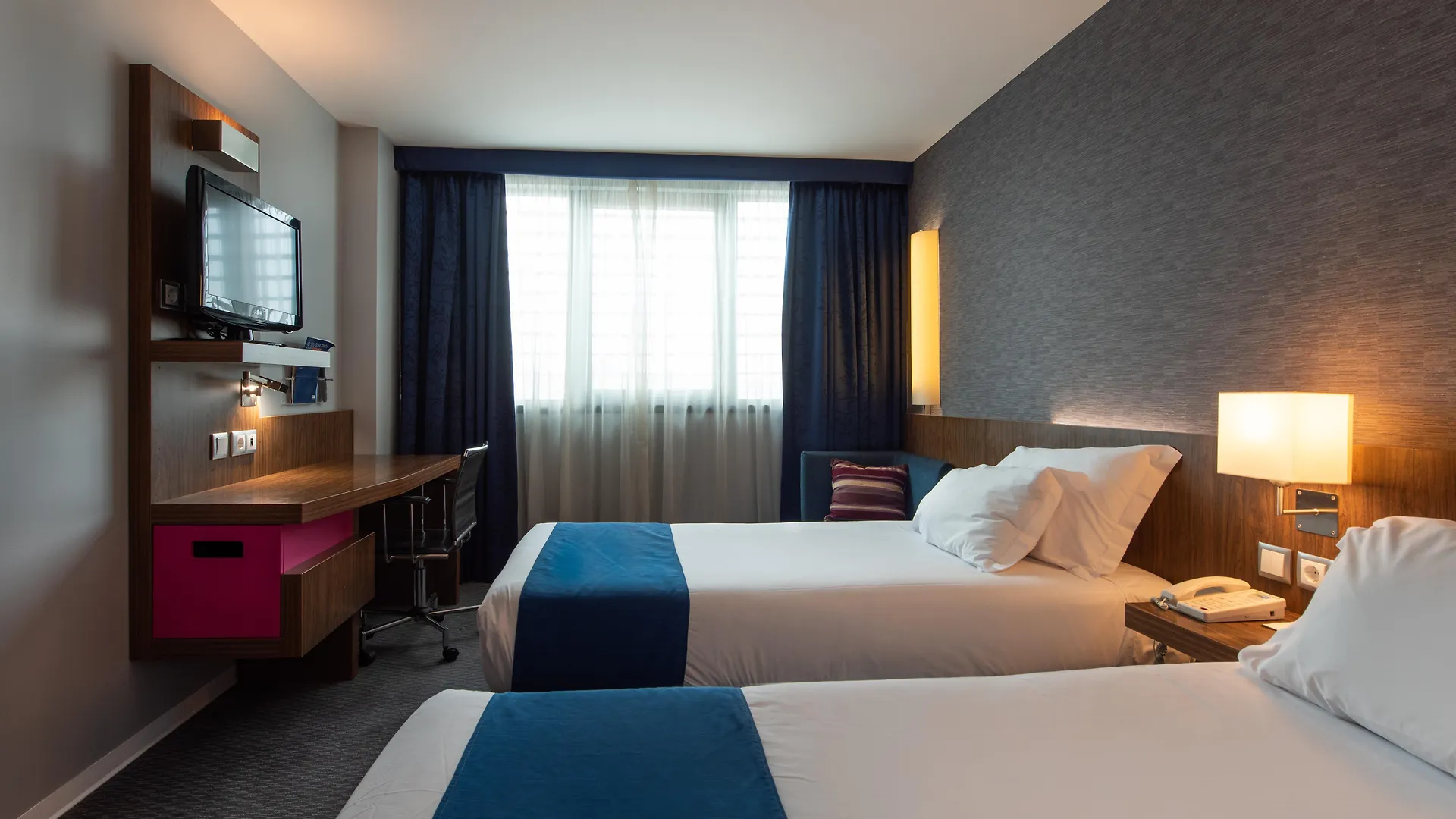 Holiday Inn Express Lisbon Airport, An Ihg Hotel